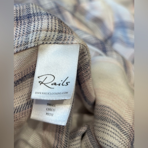 Rails Revolve Hunter White Coast Blush Plaid Button Up Size S #100-550-186 EUC - Picture 12 of 14